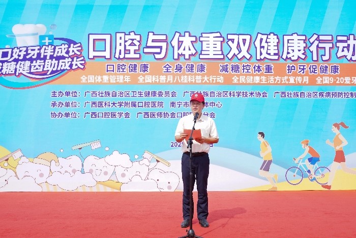 廖700.jpg