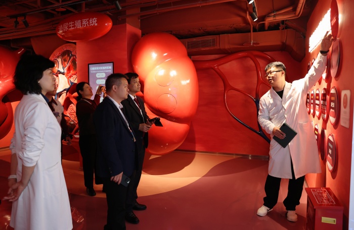 广西医科大学附属口腔医院赴西安两所医院交流学习 第 2 张 广西医科大学附属口腔医院赴西安两所医院交流学习 第 2 张