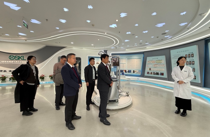 广西医科大学附属口腔医院赴西安两所医院交流学习 第 5 张 广西医科大学附属口腔医院赴西安两所医院交流学习 第 5 张