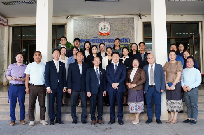 3. 双方合影_副本.jpg 3. 双方合影_副本.jpg