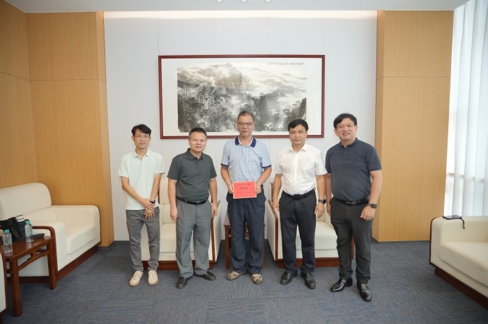 我院开展2026年“八一”建军节走访慰问活动 第 2 张