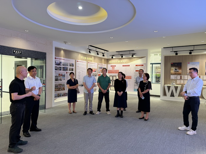 务实服务产业 深化校企合作——广西医科大学口腔医学院赴桂林、梧州开展服务产业创新发展调研 第 1 张