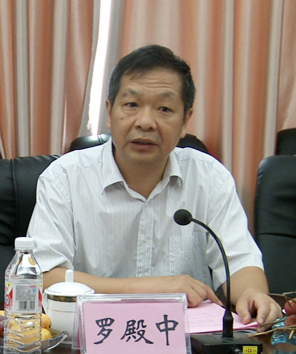 我校举行自主设置目录外二级学科博士点论证会